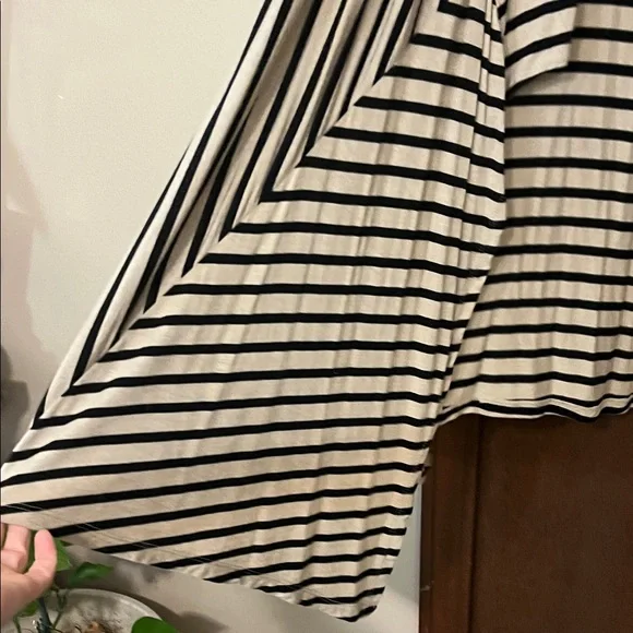 RXB Black and Beige Striped Asymmetrical Open Front Cardigan Style Top - Picture 13 of 14